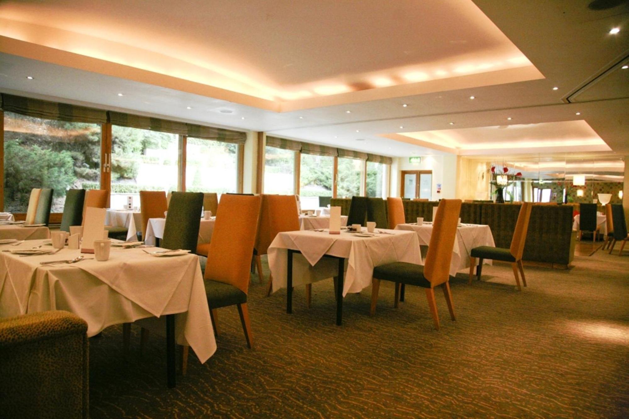 Regency Park Hotel, Health Club&Spa Thatcham Exterior foto
