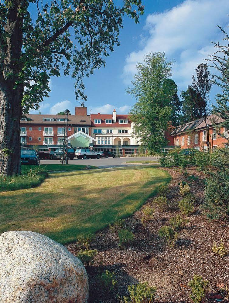 Regency Park Hotel, Health Club&Spa Thatcham Exterior foto